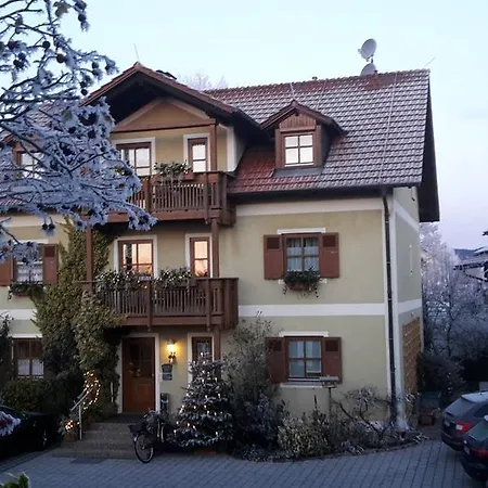 Gaeste-haus Roesch Guest house