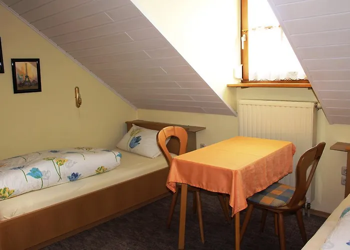 Gaeste-haus Roesch 3* Wiesent
